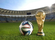 雄鹿观众热烈欢呼！，Faker迎来十二赛季出色发挥上演精彩一战